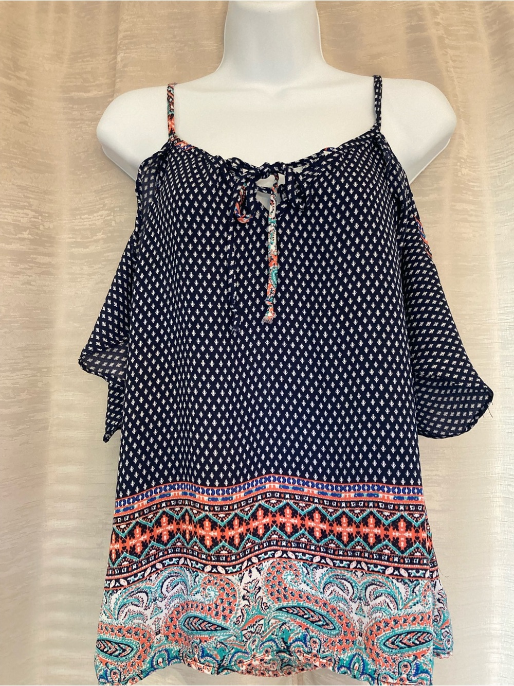 Society Girl Navy and multi-Multi-Colored Cold-Shoulder Boho Print Top size M